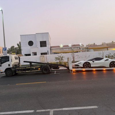 Car recovery tow truck in Abu Dhabi
